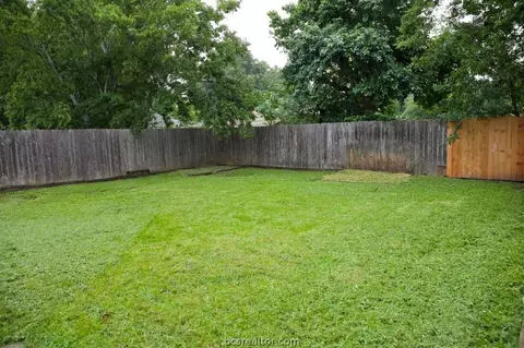 810 E 28th St, Bryan, TX 77803 photo 24