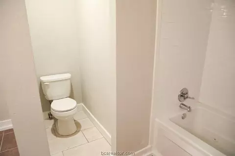 810 E 28th St, Bryan, TX 77803 photo 15