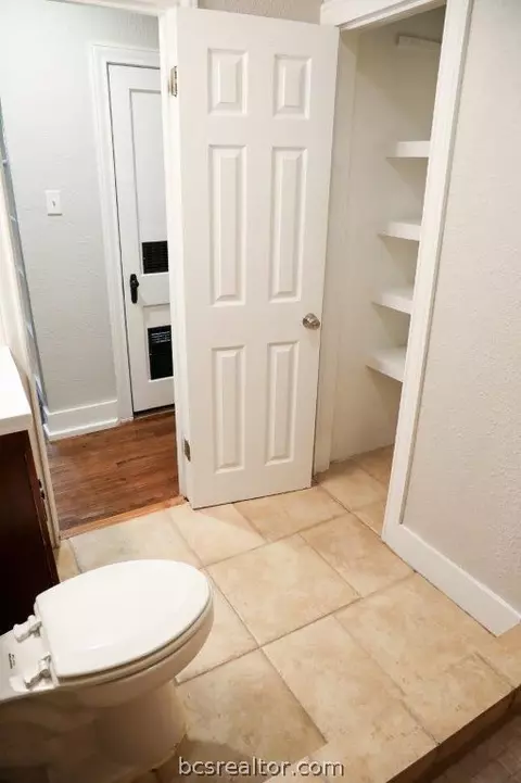 810 E 28th St, Bryan, TX 77803 photo 21