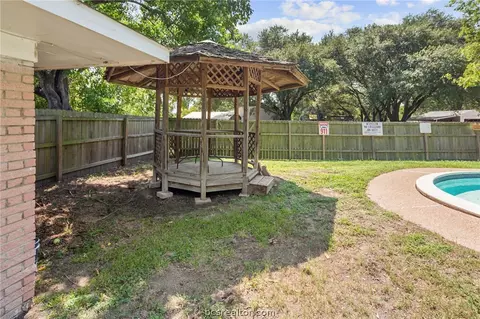 600 Williamson Dr, Bryan, TX 77801 photo 18