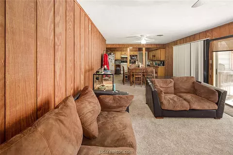 600 Williamson Dr, Bryan, TX 77801 photo 6