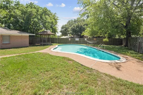 600 Williamson Dr, Bryan, TX 77801 photo 15