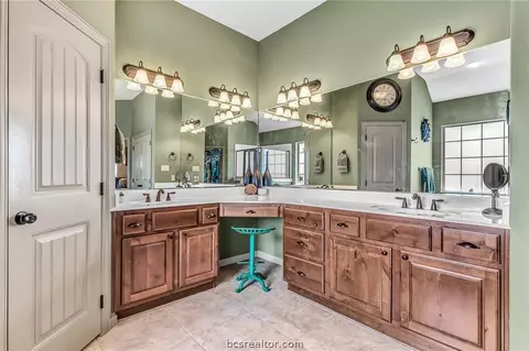 7144 Gemstone Dr, Bryan, TX 77808 photo 17