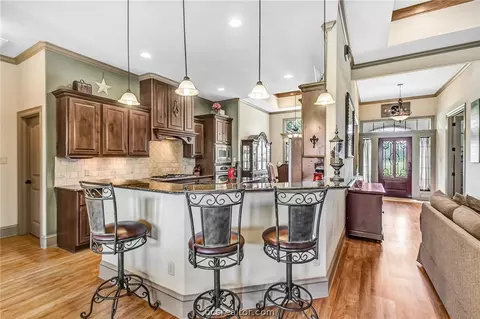 7144 Gemstone Dr, Bryan, TX 77808 photo 9