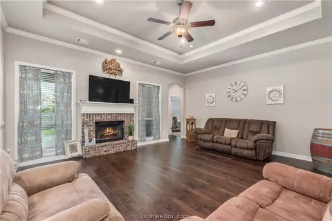2930 Archer Dr, Bryan, TX 77808 photo 7