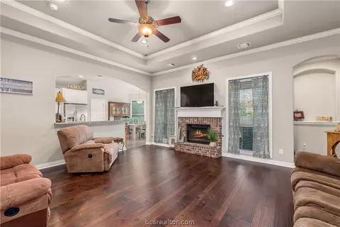 2930 Archer Dr, Bryan, TX 77808 photo 6