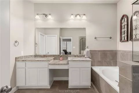 2930 Archer Dr, Bryan, TX 77808 photo 12