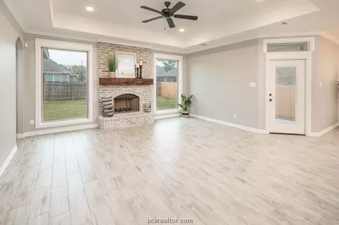 2958 Archer Dr, Bryan, TX 77808 photo 4