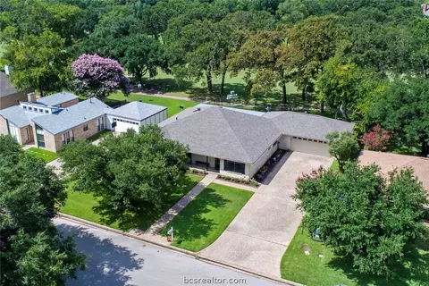 2523 Arbor Dr, Bryan, TX 77802 photo 2