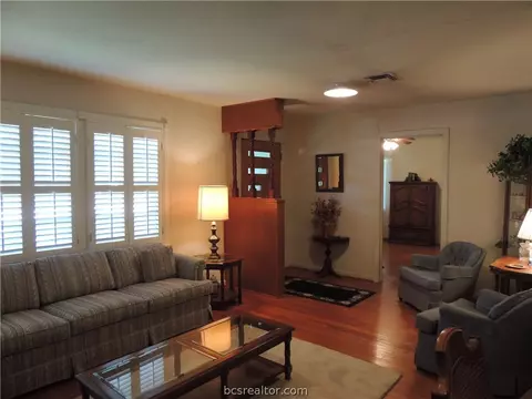 1607 Burt St, Bryan, TX 77802 photo 3