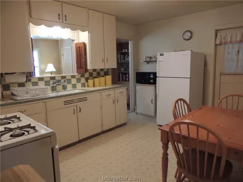 1607 Burt St, Bryan, TX 77802 photo 13