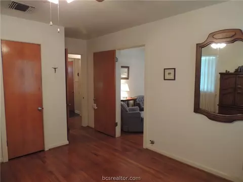 1607 Burt St, Bryan, TX 77802 photo 6