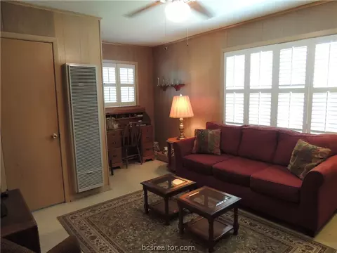 1607 Burt St, Bryan, TX 77802 photo 11