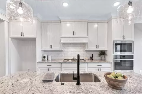 5109 Maroon Creek Dr, Bryan, TX 77802 photo 8