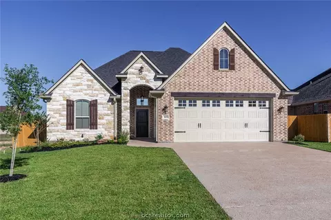 4242 Harding Way, Bryan, TX 77802 photo 1