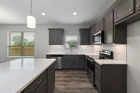 2152 Mountain Wind Loop, Bryan, TX 77807 photo 4
