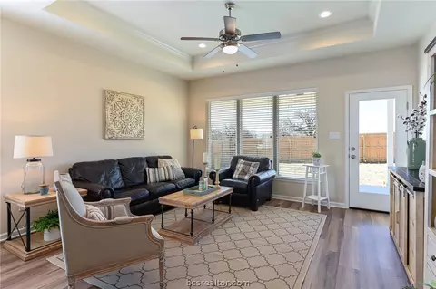 2101 Mountain Wind Loop, Bryan, TX 77807 photo 8