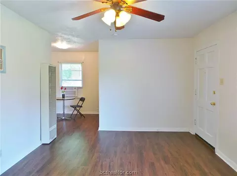 4324 Nagle St, Bryan, TX 77801 photo 6