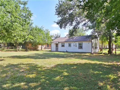 4324 Nagle St, Bryan, TX 77801 photo 1