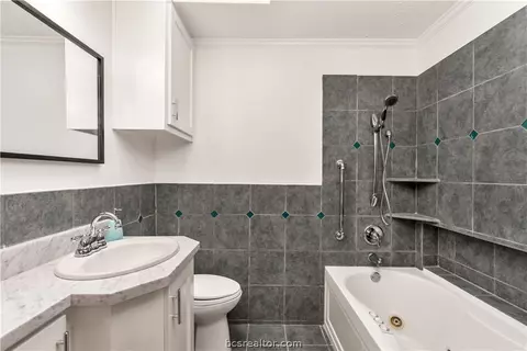3908 Stillmeadow Dr, Bryan, TX 77802 photo 13