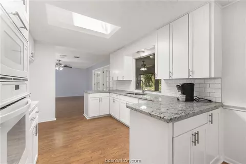 3908 Stillmeadow Dr, Bryan, TX 77802 photo 5