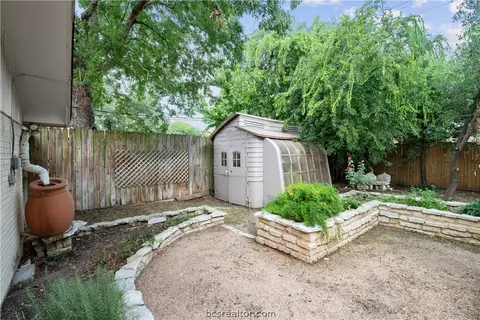 3908 Stillmeadow Dr, Bryan, TX 77802 photo 21