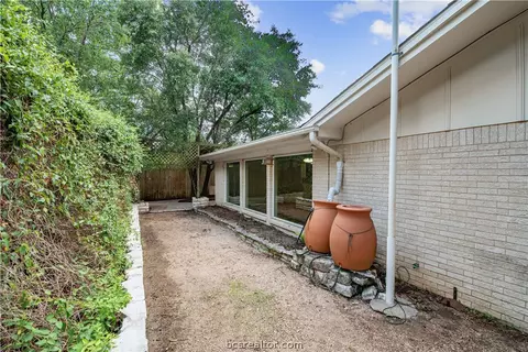 3908 Stillmeadow Dr, Bryan, TX 77802 photo 22