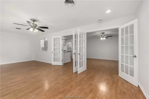 3908 Stillmeadow Dr, Bryan, TX 77802 photo 10