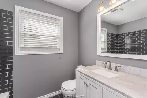 3506 Midwest Dr, Bryan, TX 77802 photo 10
