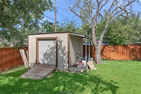 3506 Midwest Dr, Bryan, TX 77802 photo 19