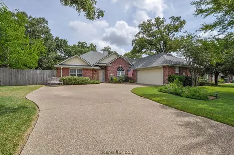 2303 Bastrop, Bryan, TX 77808 photo 2