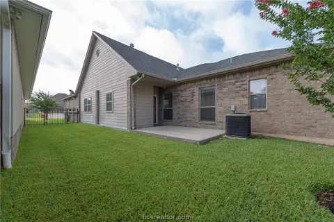 1917 Debbie Dr, Bryan, TX 77802 photo 26