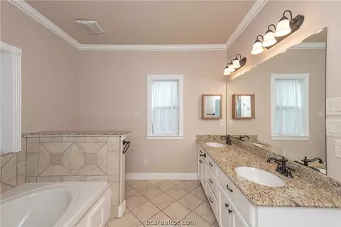 1917 Debbie Dr, Bryan, TX 77802 photo 20