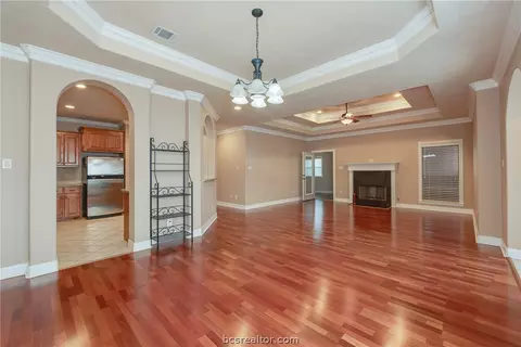 1917 Debbie Dr, Bryan, TX 77802 photo 11