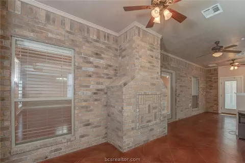 1917 Debbie Dr, Bryan, TX 77802 photo 16