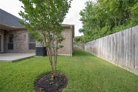 1917 Debbie Dr, Bryan, TX 77802 photo 27