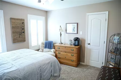 5844 Easterling Dr, Bryan, TX 77808 photo 16
