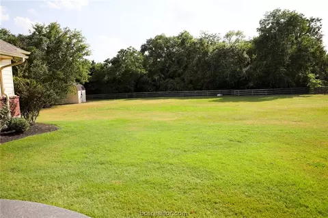 5844 Easterling Dr, Bryan, TX 77808 photo 39