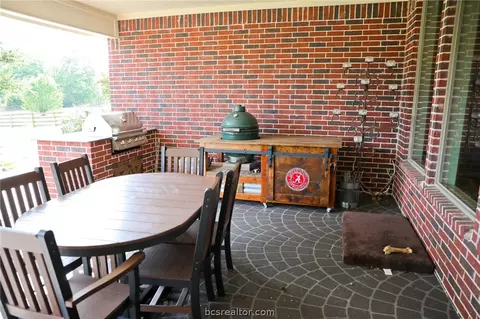5844 Easterling Dr, Bryan, TX 77808 photo 32