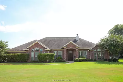 5844 Easterling Dr, Bryan, TX 77808 photo 2