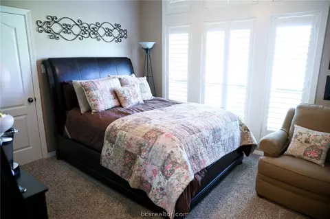 5844 Easterling Dr, Bryan, TX 77808 photo 24