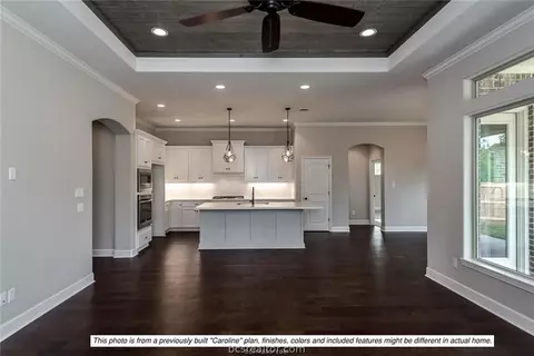 5105 Maroon Creek Dr, Bryan, TX 77802 photo 3