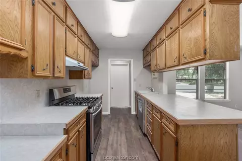 3004 Christopher Ct, Bryan, TX 77803 photo 5