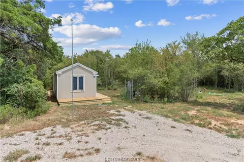 8031 Grassbur Rd, Bryan, TX 77808 photo 11