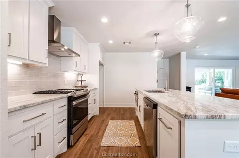 2304 Morningside Dr, Bryan, TX 77802 photo 18