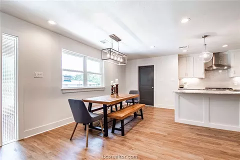 2304 Morningside Dr, Bryan, TX 77802 photo 6