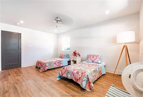 2304 Morningside Dr, Bryan, TX 77802 photo 41