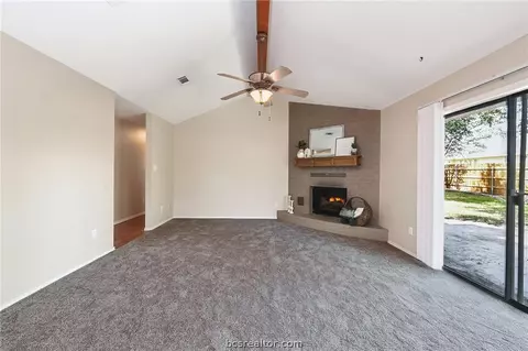4709 Brompton Ln, Bryan, TX 77802 photo 2
