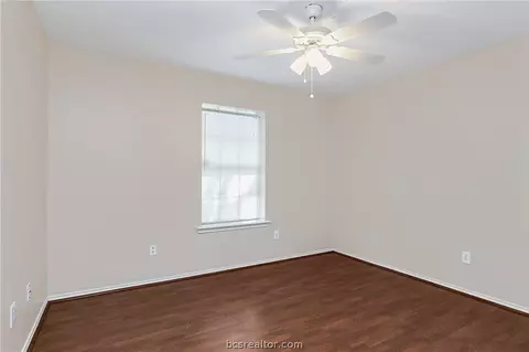 4709 Brompton Ln, Bryan, TX 77802 photo 9