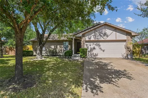 4709 Brompton Ln, Bryan, TX 77802 photo 1